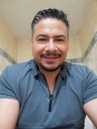 <em>Andrés L.</em>